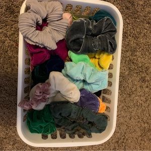 45-60pack of scrunchies